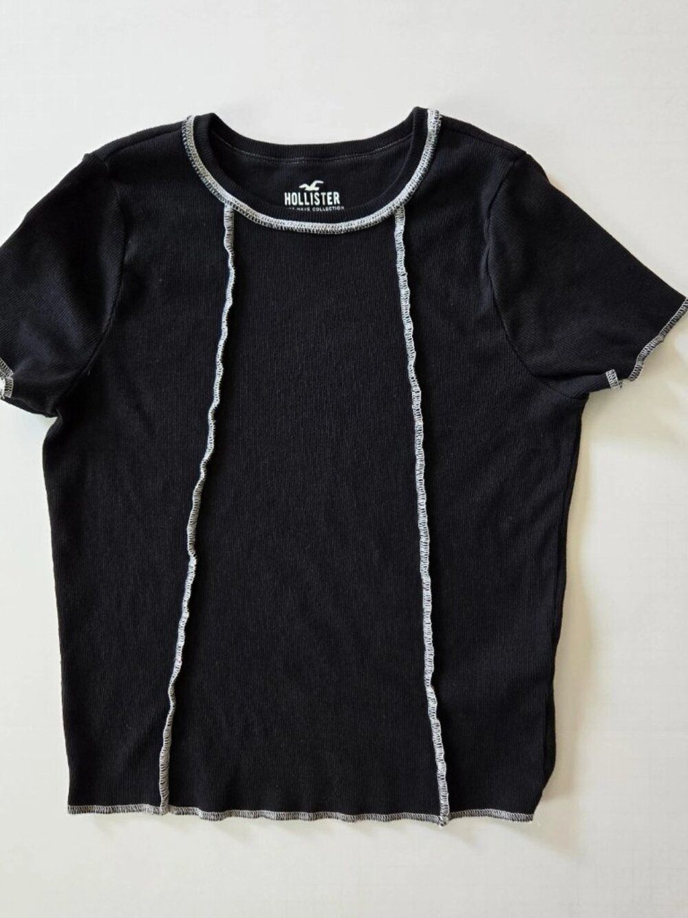 Hollister Ribbed Baby Tee Black with White Trim Women's Size Large